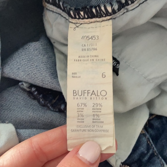 Jean shorts - Picture 2 of 5